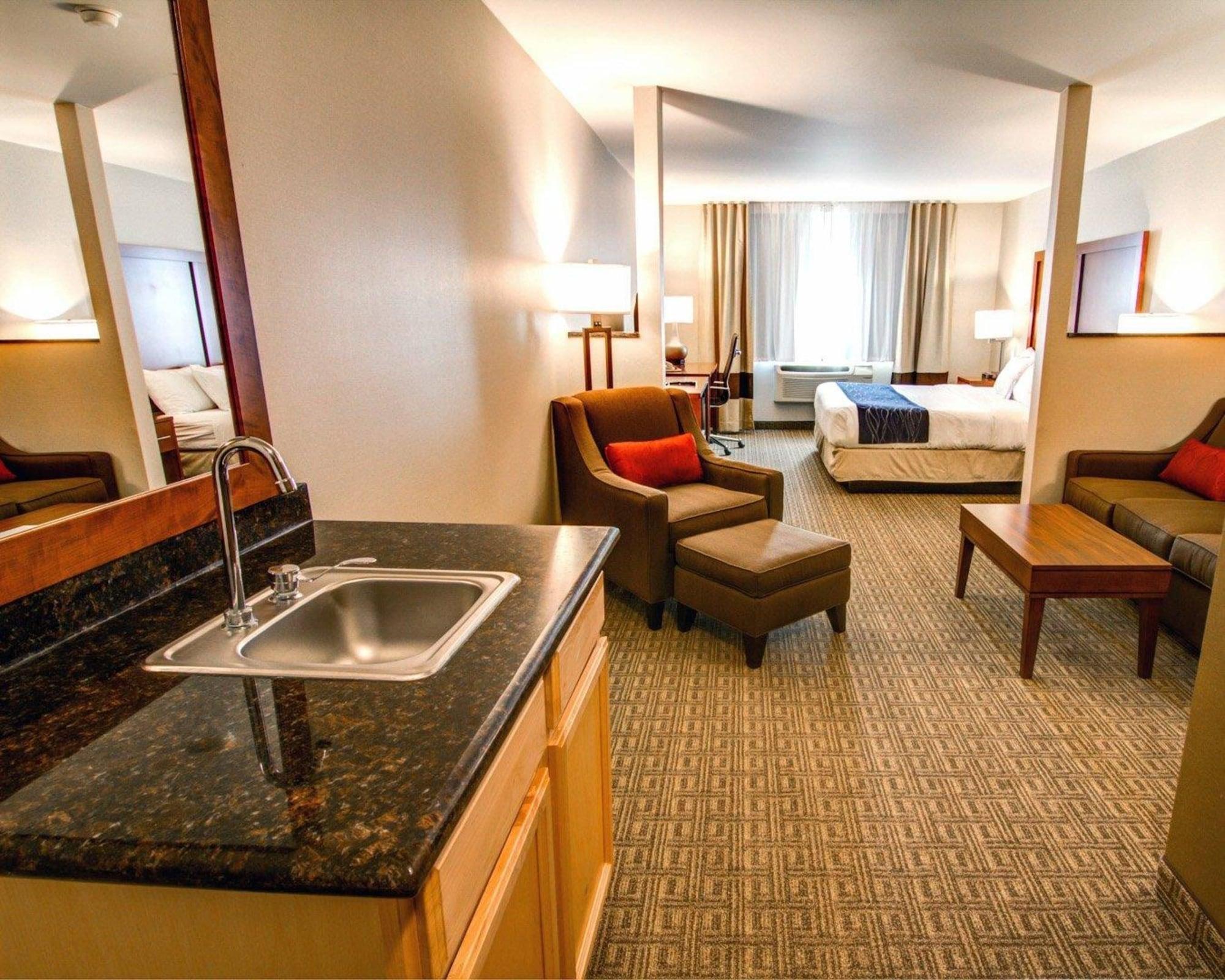 Comfort Inn & Suites Murrieta Temecula Wine Country Екстер'єр фото