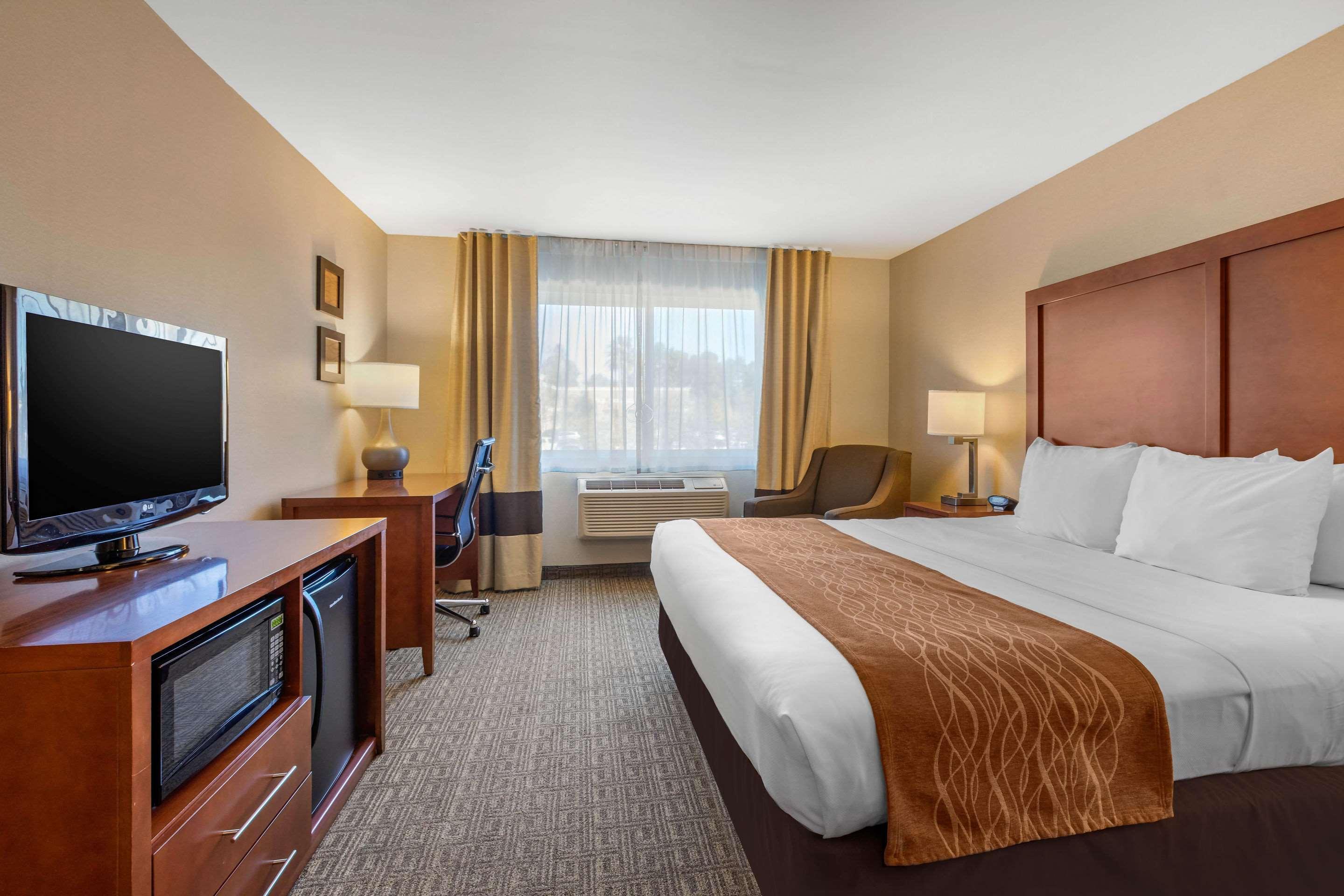 Comfort Inn & Suites Murrieta Temecula Wine Country Екстер'єр фото